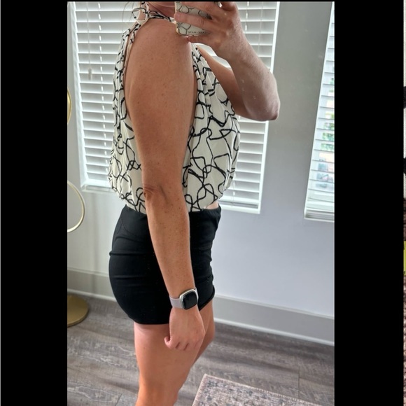 ASTR The Label Cecile sleeveless top - Picture 7 of 11